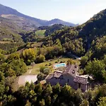 Appartement In With Pool