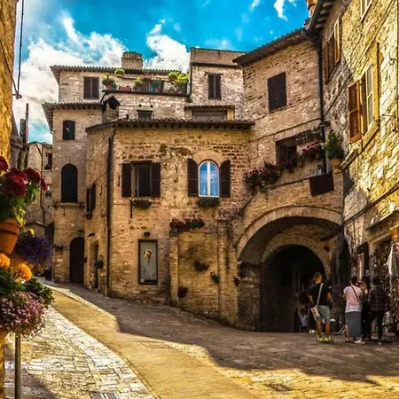 In With Pool Lejlighed *