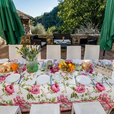 In With Pool Lejlighed