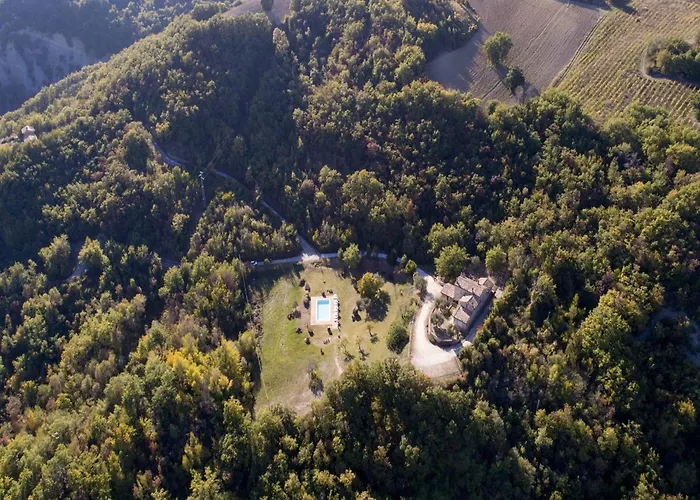 In With Pool * Assisi